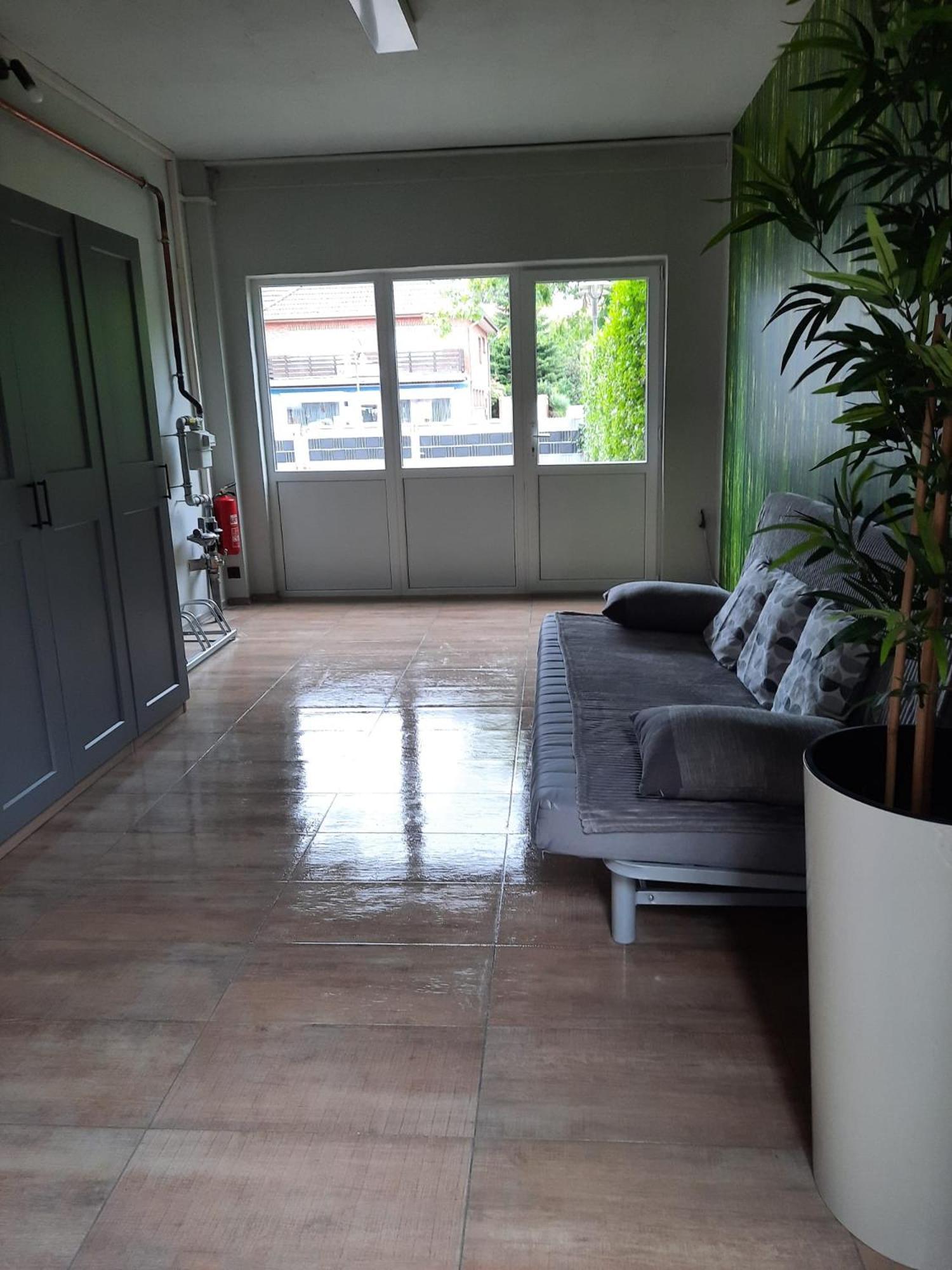 Ferienwohnung Mittelpunkt Schortens Buitenkant foto